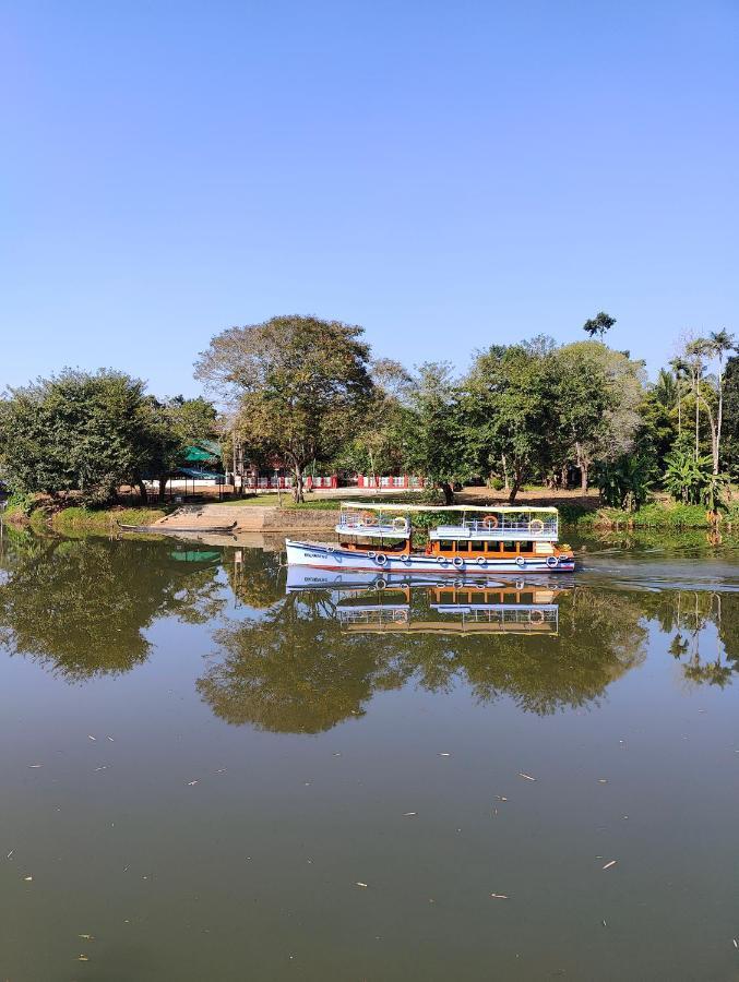 Akkara Homestay & Ayurveda Kottayam Ngoại thất bức ảnh